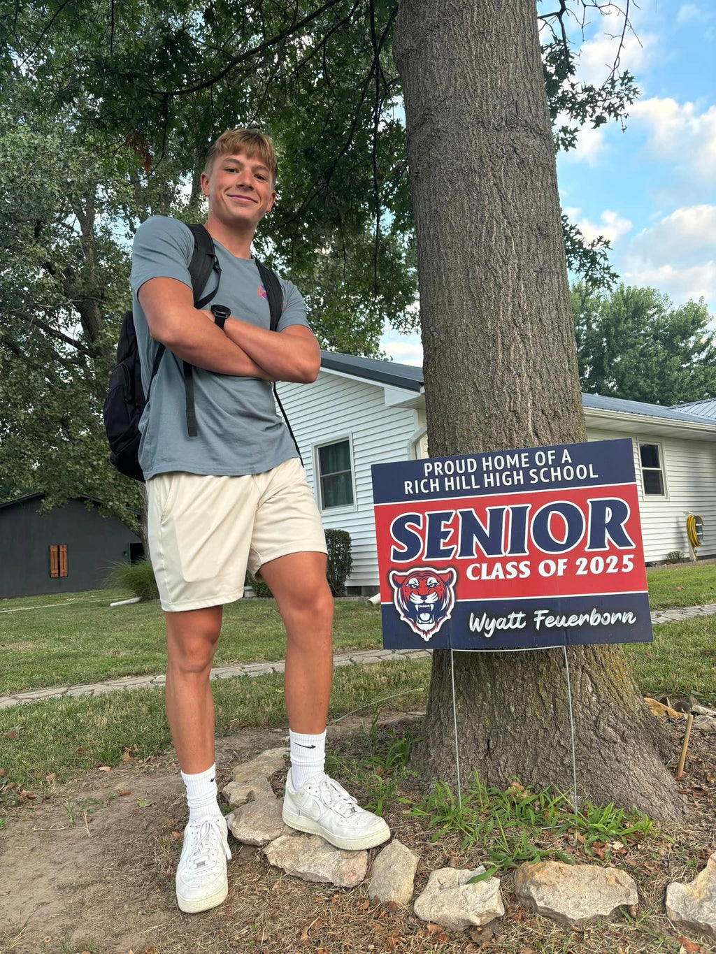 2027 SENIOR YARD SIGN